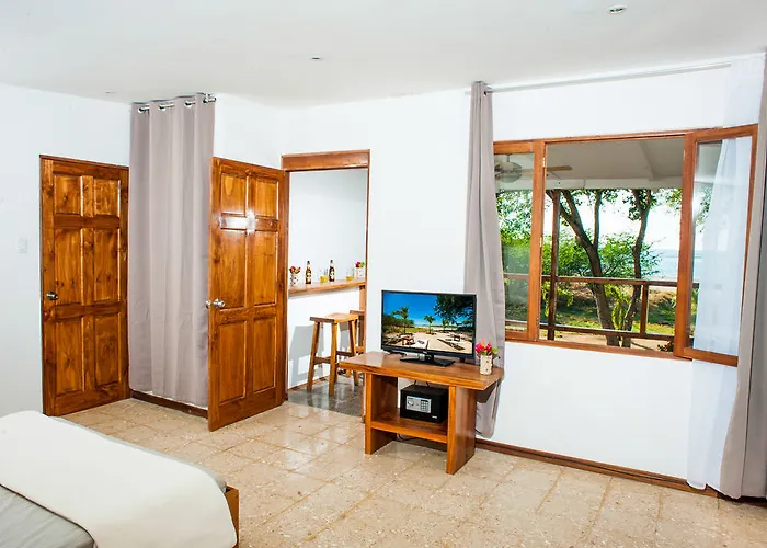 Hotel Casa Blanca Tamarindo