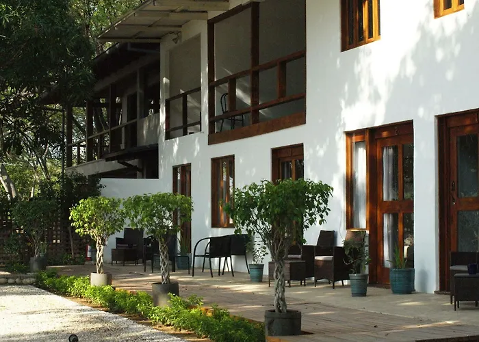 Casa Blanca Hotel 3*